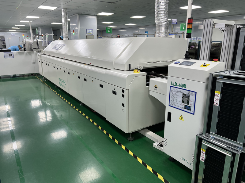 Reflow-oven-with-Fully-auto-PCBA-unloader