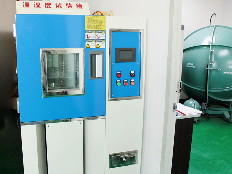 Temperature-and-Humidity-Test-Chamber-2