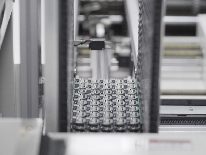 Transfer-to-Automatic-Stacker-after-Reflow-Soldering