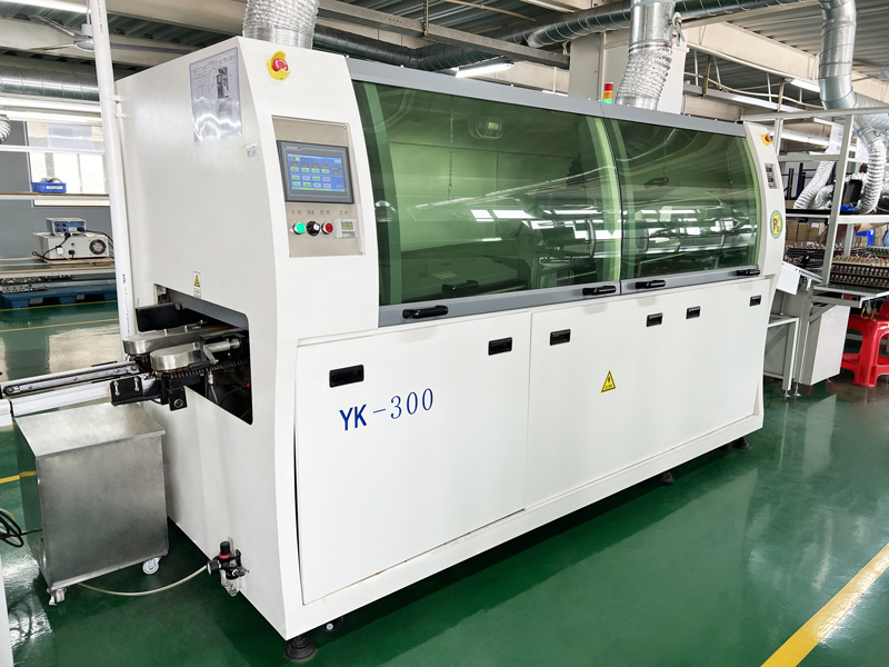 Wave-Soldering-Machine